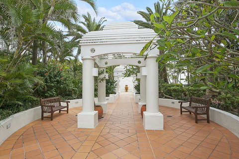 ULTIQA Burleigh Mediterranean Resort - Accommodation Resorts 18