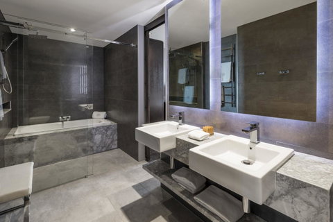 The Beetson Hotel -formerly Gambaro Hotel - Accommodation Resorts 32