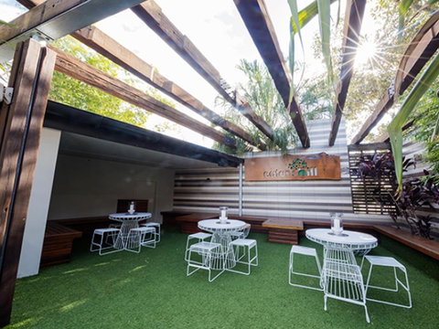 Eatons Hill Hotel - Accommodation Resorts 39