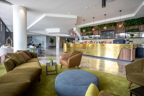 Eatons Hill Hotel - Accommodation Resorts 7