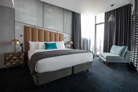 Eatons Hill Hotel - Accommodation Resorts 30