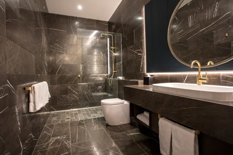 Eatons Hill Hotel - Accommodation Resorts 29