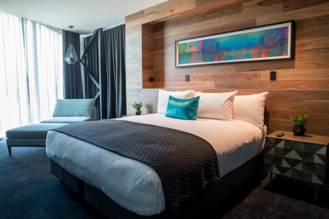 Eatons Hill Hotel - Accommodation Resorts 24