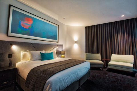 Eatons Hill Hotel - Accommodation Resorts 12