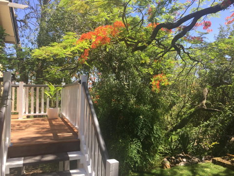 Halcyon On Bardon - Accommodation Resorts 7