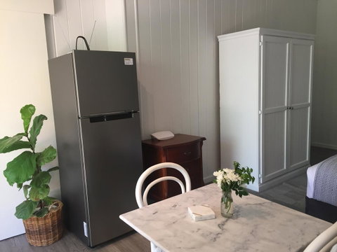 Halcyon On Bardon - Accommodation Resorts 5