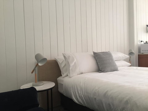 Halcyon On Bardon - Accommodation Resorts 12