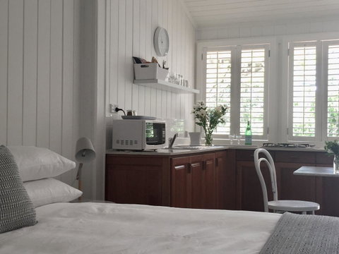 Halcyon On Bardon - Accommodation Resorts 0