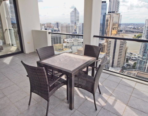 Oaks Brisbane River City Suites - Accommodation Resorts 7