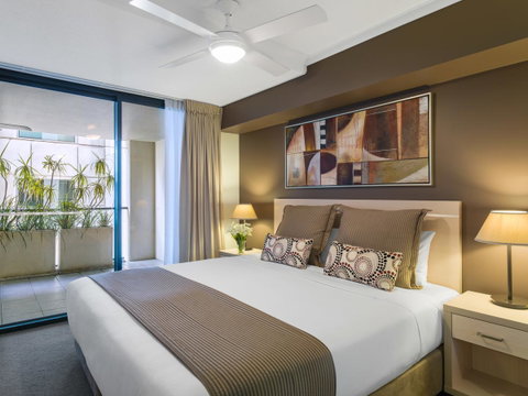 Oaks Brisbane River City Suites - Accommodation Resorts 6
