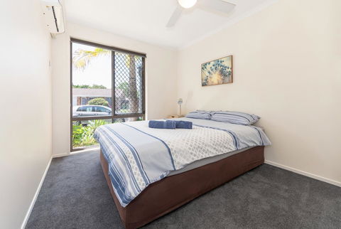 Waterfront Theme Park Getaway - Accommodation Resorts 10
