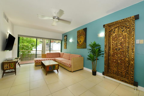 Club Tropical Resort - Official Onsite Reception & Check In - Accommodation Resorts 3