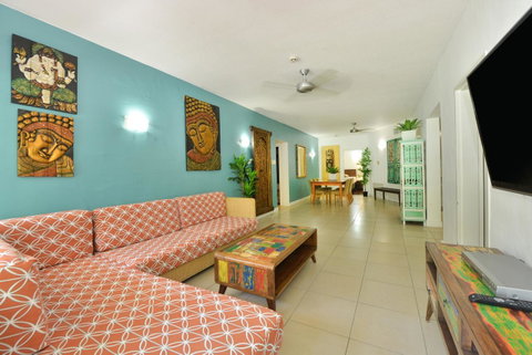 Club Tropical Resort - Official Onsite Reception & Check In - Accommodation Resorts 28