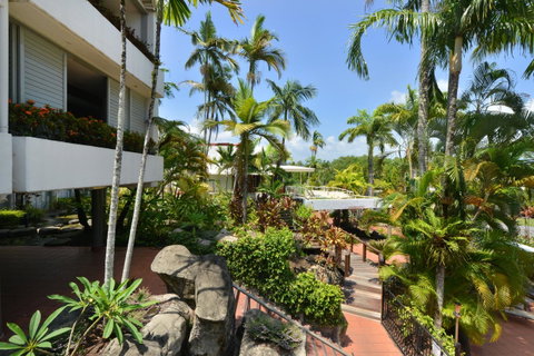 Club Tropical Resort - Official Onsite Reception & Check In - Accommodation Resorts 26