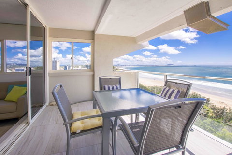 84 The Spit Holiday Apartments - Accommodation Resorts 24