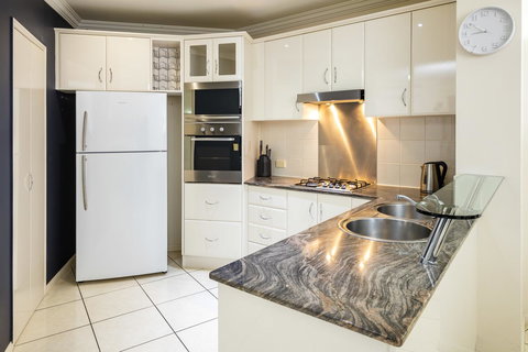 Jack And Newell Holiday Apartments - Accommodation Resorts 30