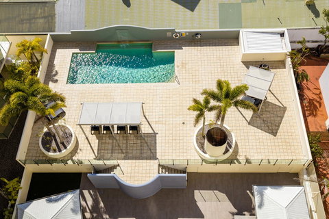 Jack And Newell Holiday Apartments - Accommodation Resorts 4