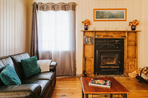 Apple Blossom Cottages - Accommodation Resorts 4