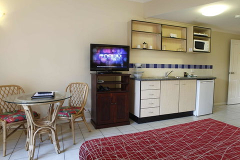 Bay Villas Resort - Accommodation Resorts 8