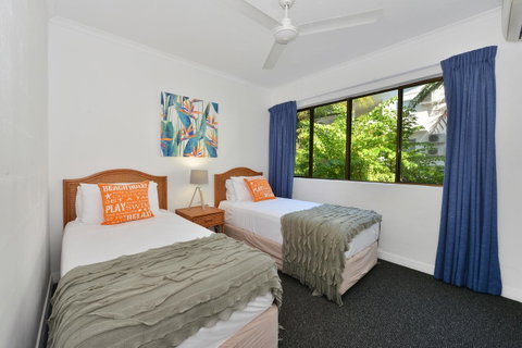 Tropical Reef Apartments - Accommodation Resorts 24