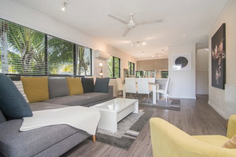 Tropical Reef Apartments - Accommodation Resorts 0