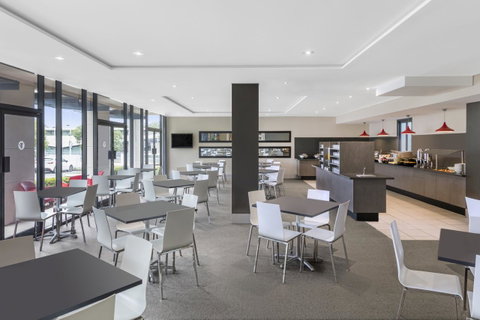 Mercure Brisbane Garden City - Accommodation Resorts 30