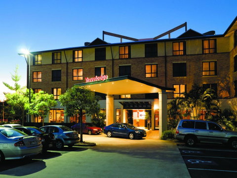 Mercure Brisbane Garden City - Accommodation Resorts 8