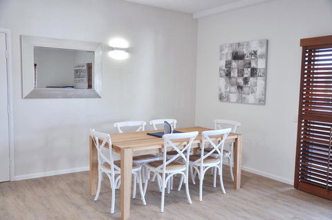 Rimini Holiday Apartments - Accommodation Resorts 30