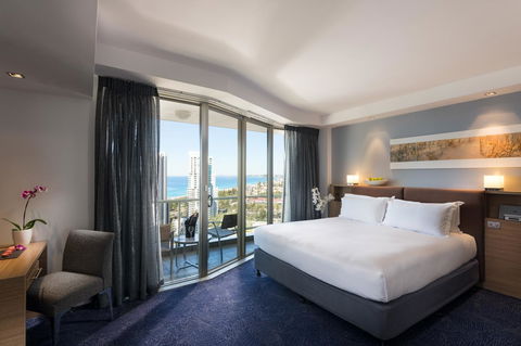 Sofitel Gold Coast Broadbeach - Accommodation Resorts 3