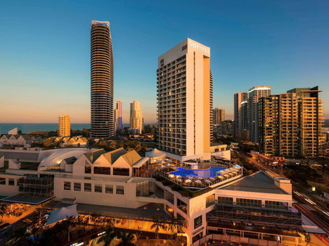 Sofitel Gold Coast Broadbeach - Accommodation Resorts 1