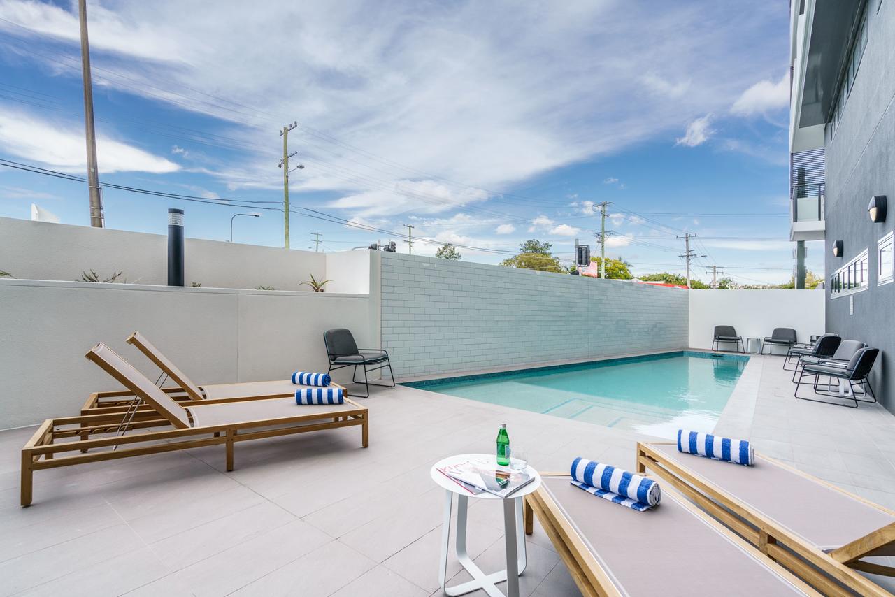 Norman Park QLD Accommodation Resorts