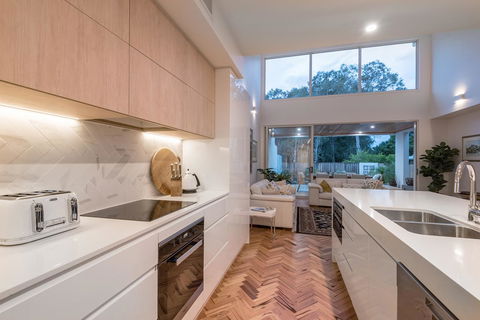 Noosa Villas - Accommodation Resorts 15