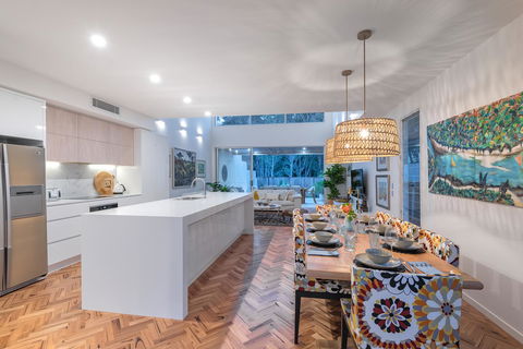 Noosa Villas - Accommodation Resorts 17