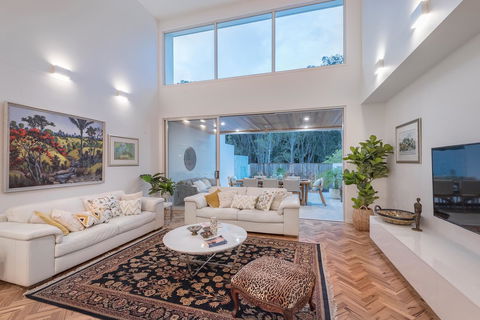 Noosa Villas - Accommodation Resorts 1