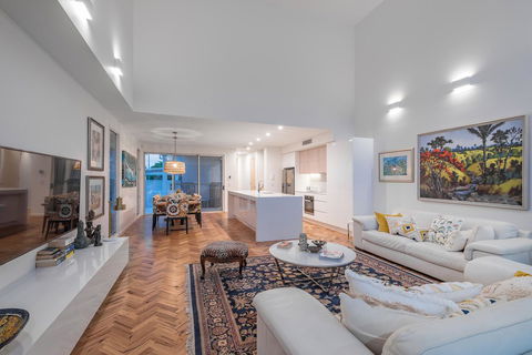 Noosa Villas - Accommodation Resorts 10