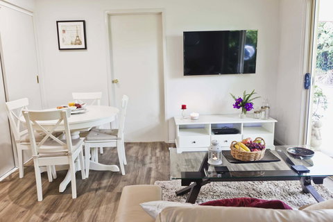 Shasta Place - Accommodation Resorts 15