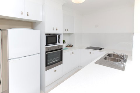 Miami Beachside Holiday Apartments - Accommodation Resorts 26