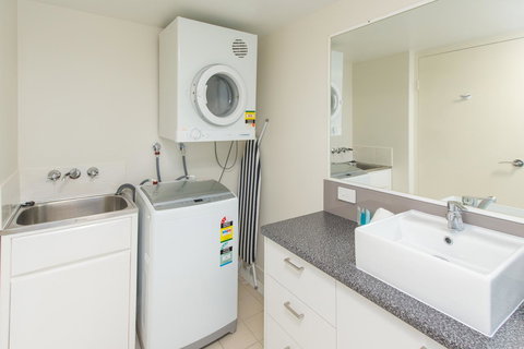 Miami Beachside Holiday Apartments - Accommodation Resorts 23