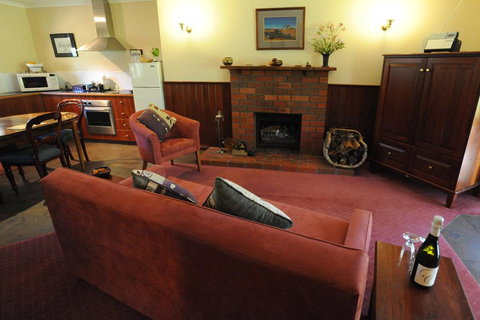 Wintarni Olives Cottage - Accommodation Resorts 0