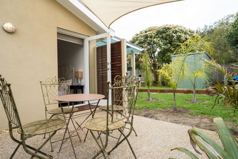 Xanadu Shores - Accommodation Resorts 2