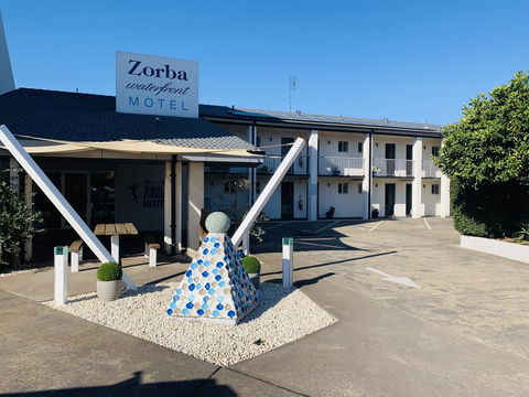 Zorba Waterfront Motel - Accommodation Resorts 0