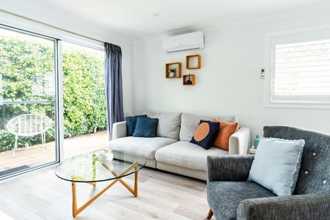 A Chic Coastal Hideaway At Toowoon Bay Beach - Accommodation Resorts 2