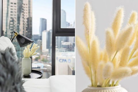 A Cozy 2BR Apt With Yarra Views FREE Parking - Accommodation Resorts 1