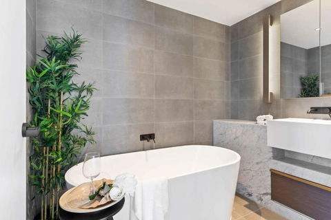 A Cozy 3BR Apt With Panoramic Views FREE Parking - Accommodation Resorts 4