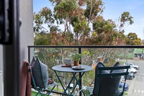 A Cozy & Modern Apt Near To Flemington Races - Accommodation Resorts 2