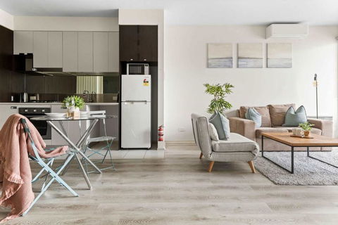 A Cozy & Modern Apt Near To Flemington Races - Accommodation Resorts 3