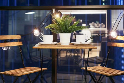 A Cozy & Stylish 2BR Suite In Melbourne CBD - Accommodation Resorts 1