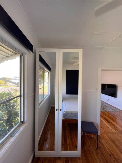 A Delightful Two-bedroom Cottage On Toowoon Bay. - Accommodation Resorts 4