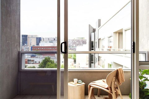 A Stylish 2BR Apt Next To Vic Market FREE Parking - Accommodation Resorts 3