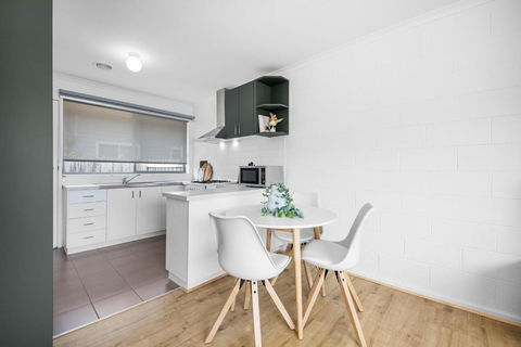 A Sweet Caroline Thomastown Stay - Accommodation Resorts 2